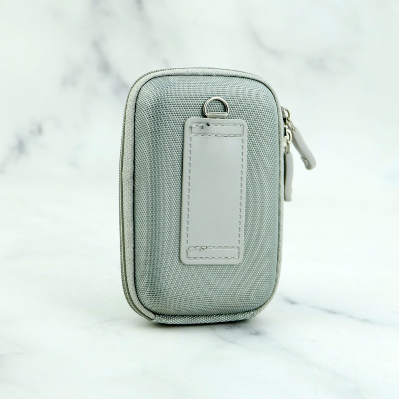 کیف شارژر و هندزفری برزنتی رنگ نقره ای به همراه بند